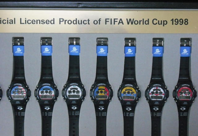 中古品】超希少品 FIFA 1998 フランスＷ杯記念 腕時計32本セット